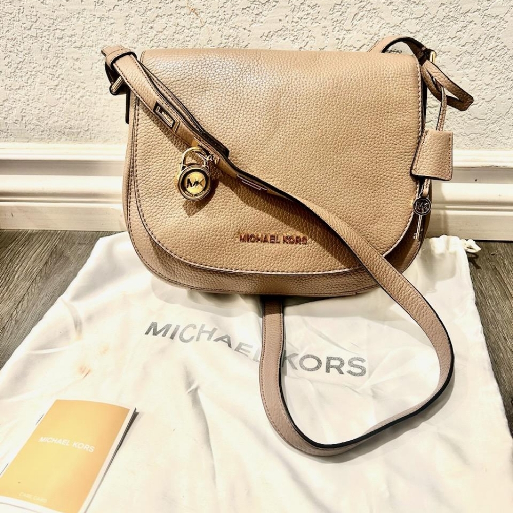 Michael Kors Purse Hamilton Messenger MK Signature Logo w/ Key